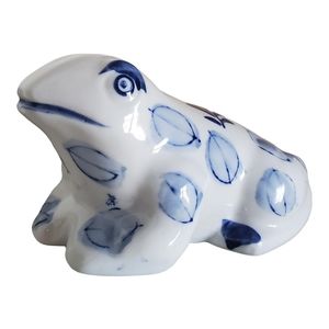 Vintage blue and white chinoiserie style frog piggy bank